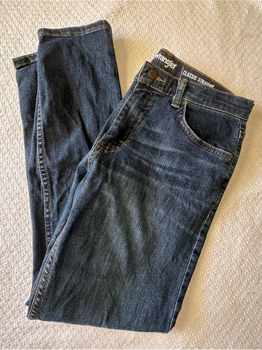 Wrangler Women's Classic Straight Leg Jeans in Dark Blue Wash